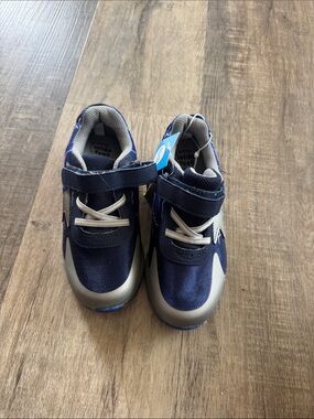 Stride Rite Kids Navy and Silver Athletic Sneakers